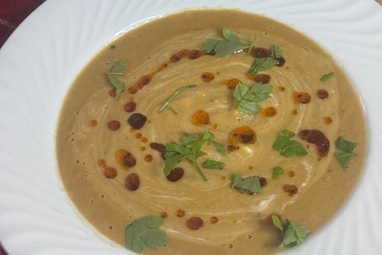 Creamy Lentil Soup with Leeks